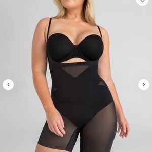 NWT HONEYLOVE Open Bust Bodysuit